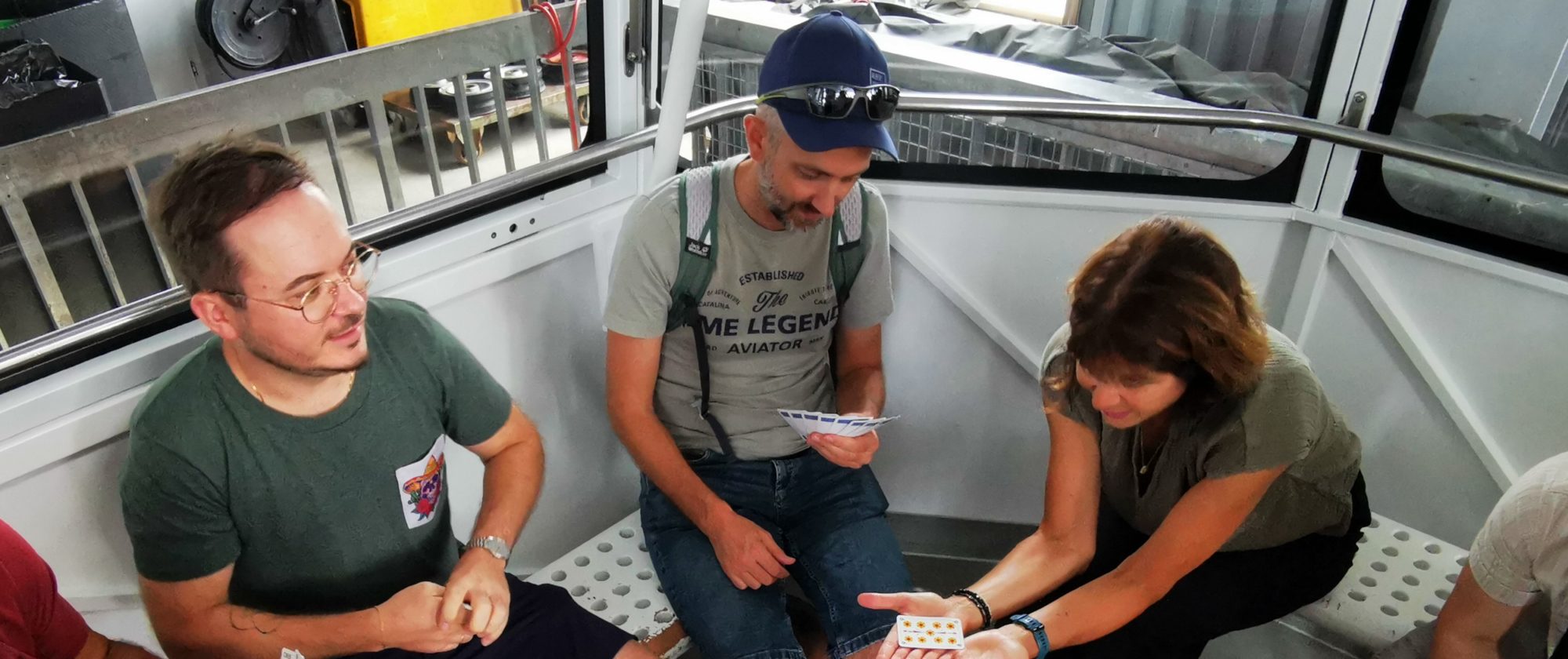 Zeitvertreib während der Talfahrt Zeitvertreib während der Talfahrt