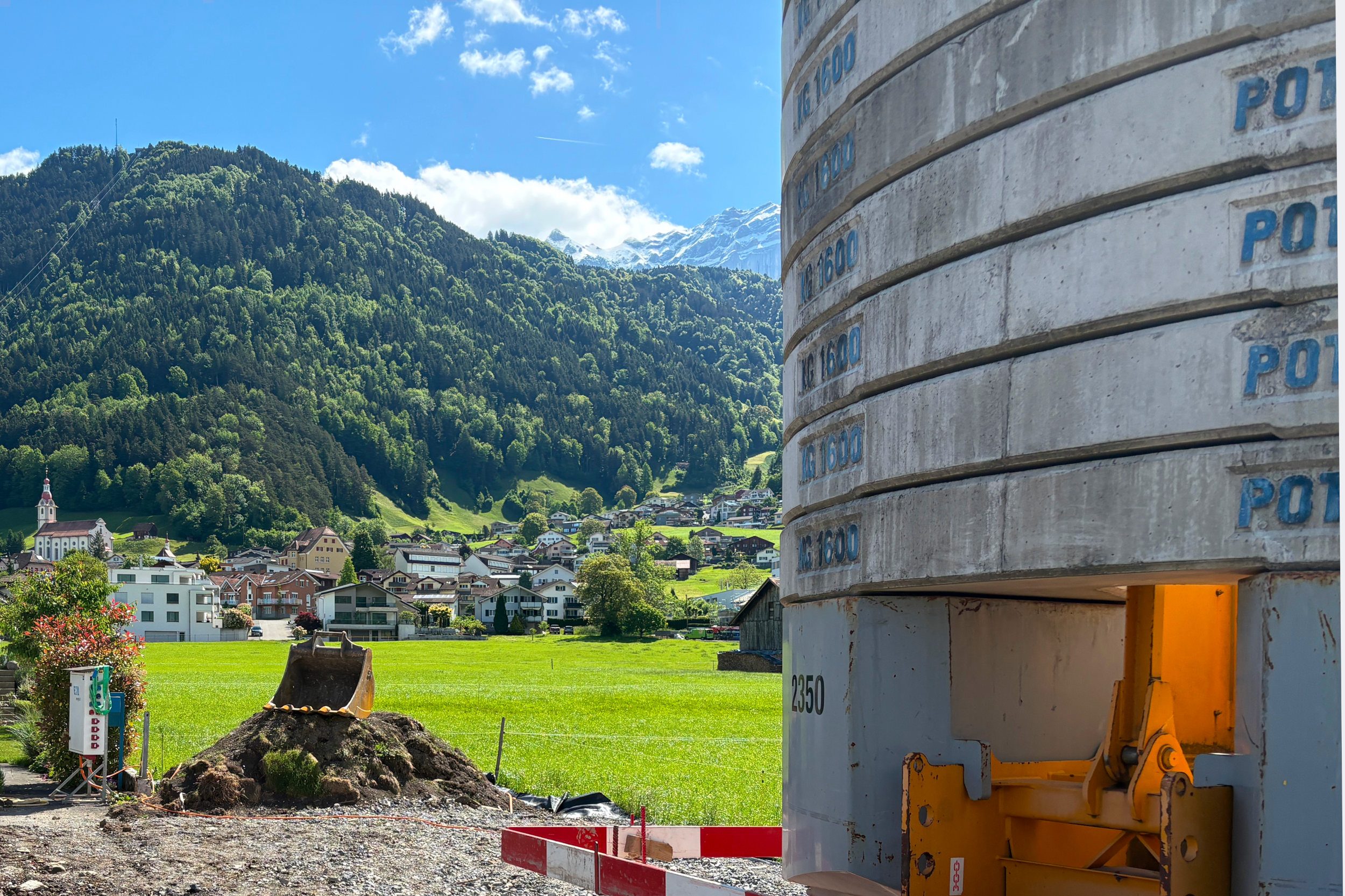 Der Kran wurde gestellt Der Kran wurde gestellt